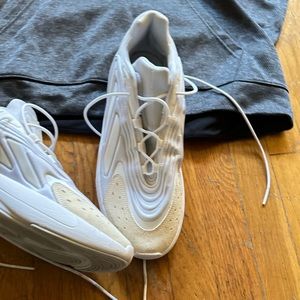 Adidas Bundle..sneak and hoodie